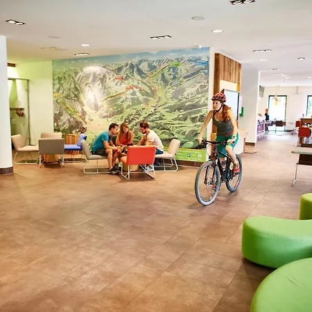 Explorer Otel