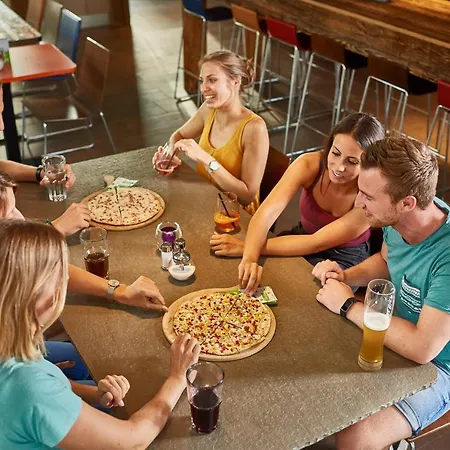 Explorer バド クラインキルヒハイム