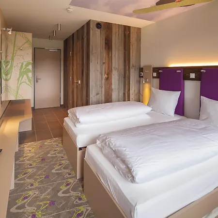 Hotel Explorer 4*