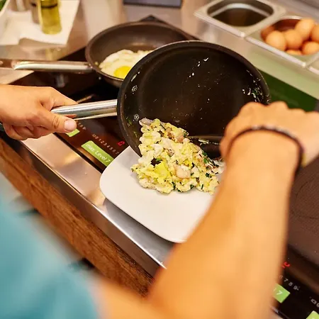 Explorer ホテル 4*