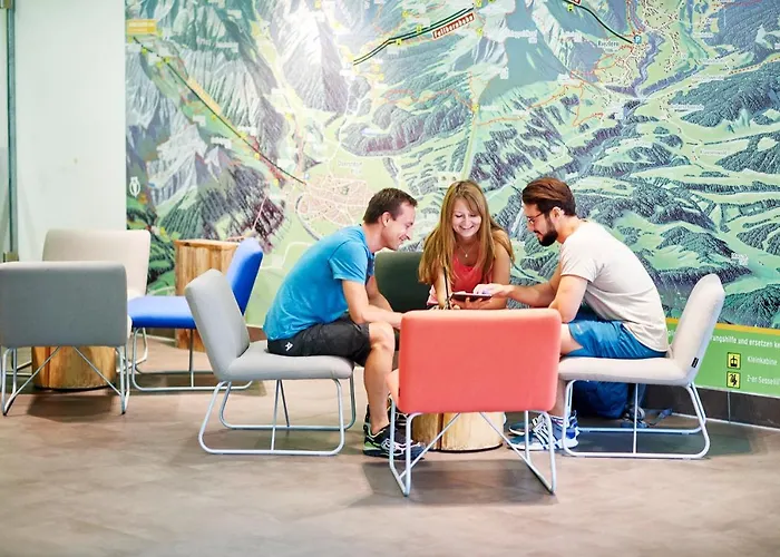 Готель Explorer 4*