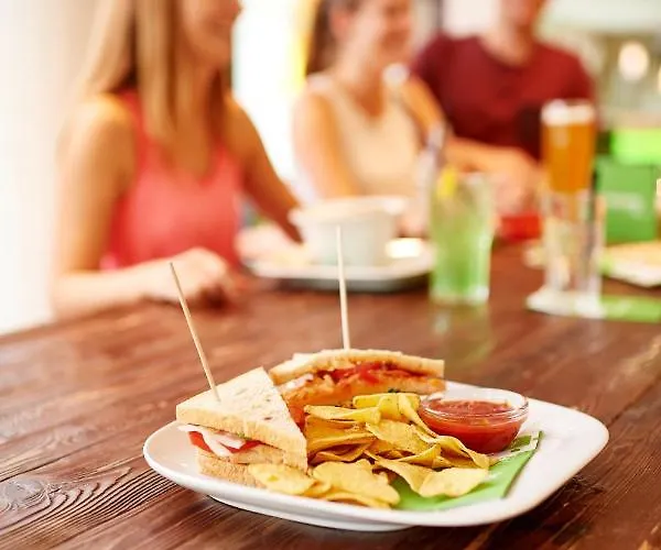 Explorer Готель Бад-Кляйнкірхгайм