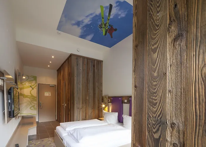 Explorer 4* Бад-Кляйнкірхгайм