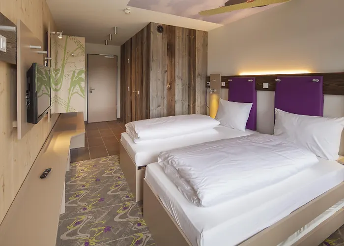 Explorer Готель Бад-Кляйнкірхгайм