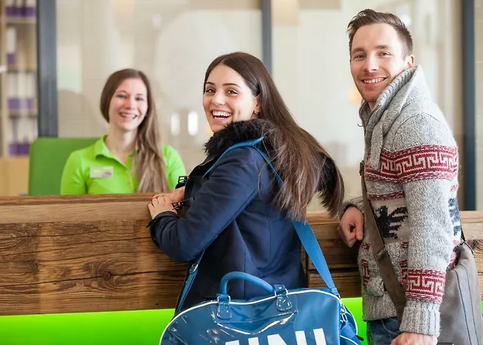 Готель Explorer Бад-Кляйнкірхгайм