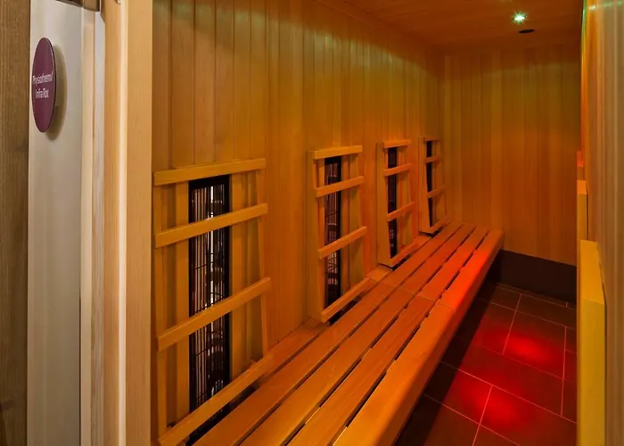 Explorer Готель Бад-Кляйнкірхгайм